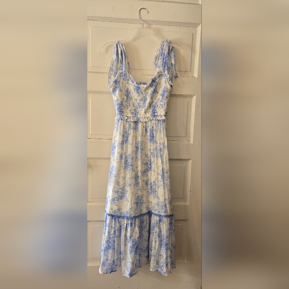 Blue and White Floral Dress By Blu Pepper